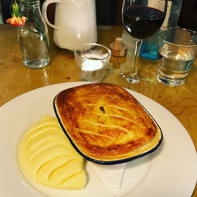 Steak and Oyster Pie